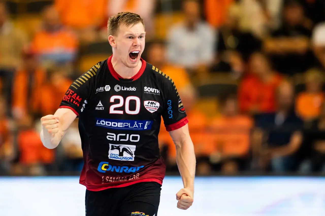 Adam Lönn stred tappert på nio meter! Foto: Bildbyrån