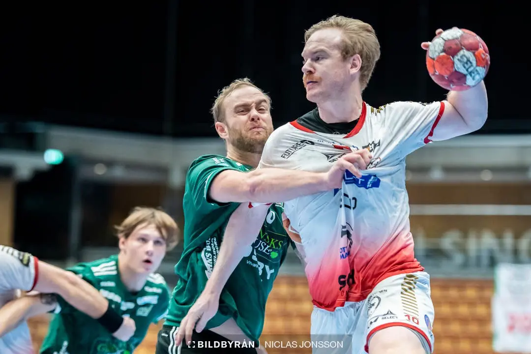 Magnus firade sin 30-årsdag med 8 mål