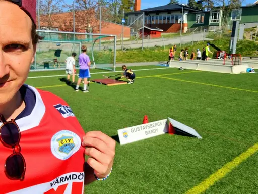 Gustavsbergs bandy visar vad bandy är....