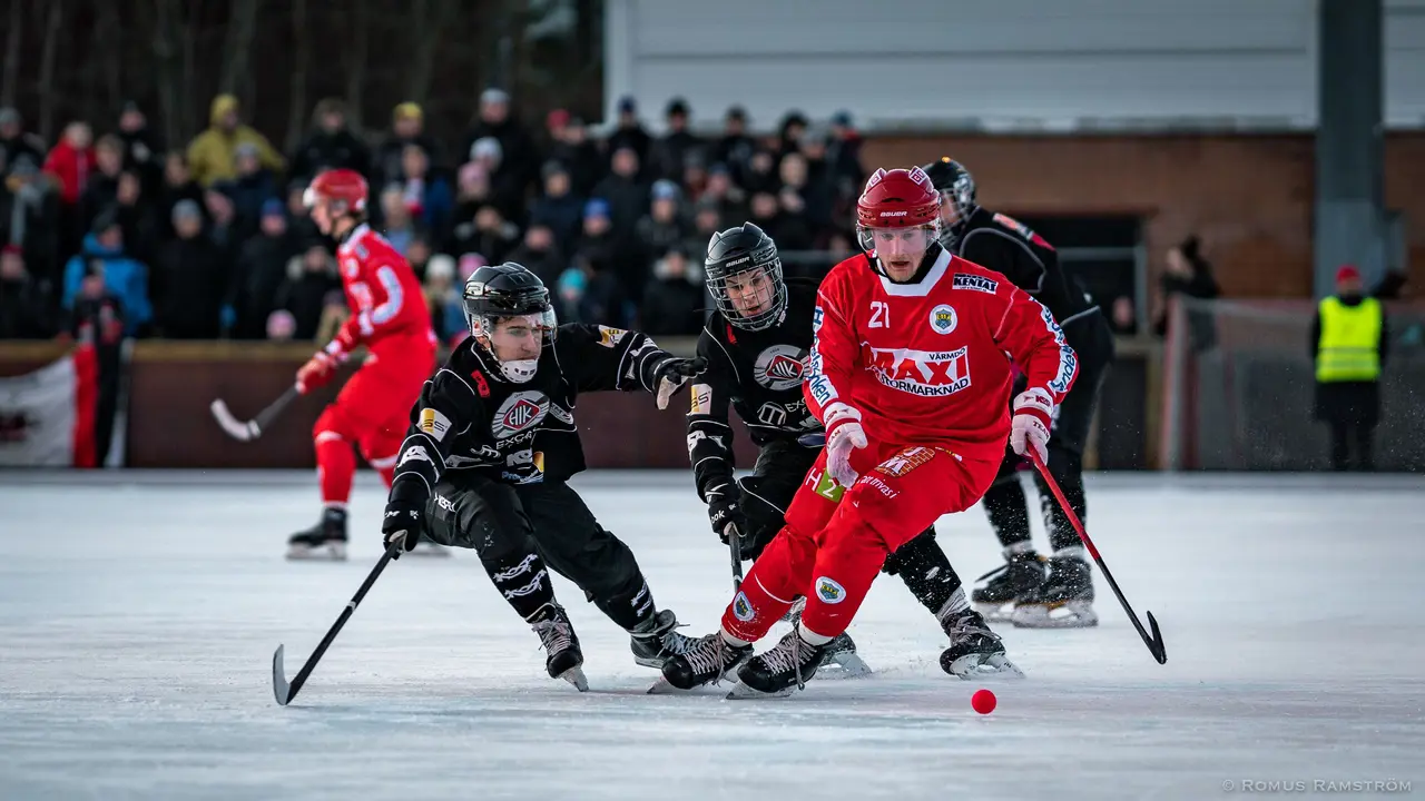 #Anton Engström