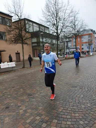 Fotograf Frida Deltin. Wärnamos egen Jörgen Thelin