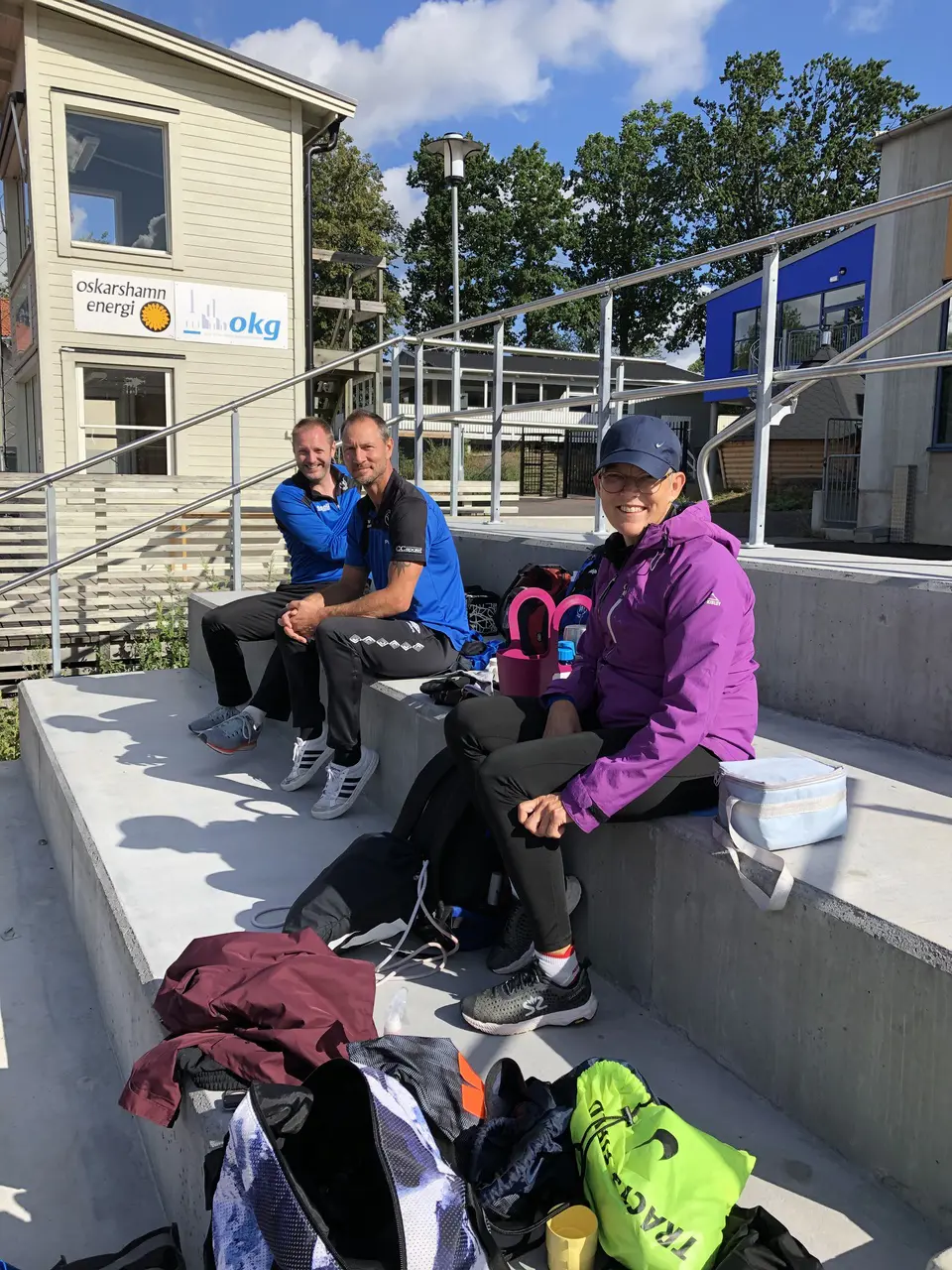 Det obligatoriska kaffet innan tävling, Fr vänster. Jörgen Karlsson Wallstenius, Pether Askestam o Maria Jonasson. Saknas på bild Jeanette Jarl Ågren. Foto privat