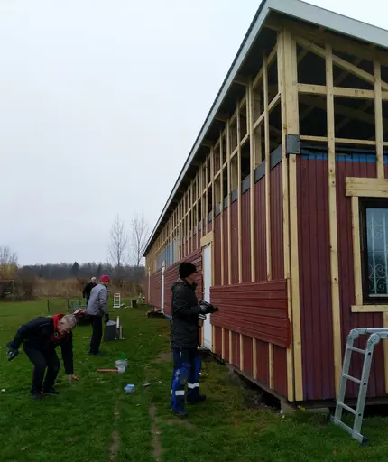 Våra syns våra flitiga veteraner i arbete med Material bodarna och medlems registret. 