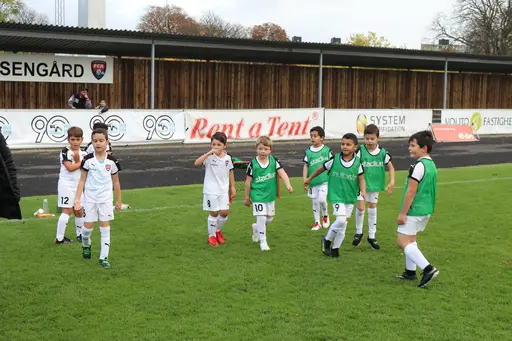 Maskotar  FC Rosengård - Prespa Birlik