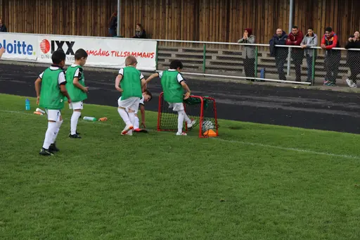 Maskotar  FC Rosengård - Prespa Birlik