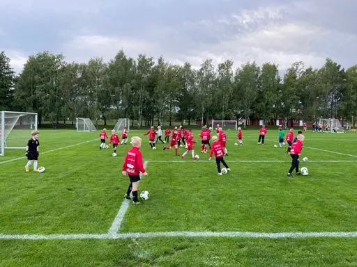 Vi snittar 30 killar på våra träningar - året runt, fantastiskt! 