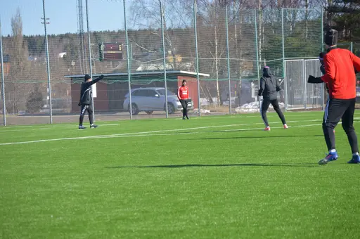 Två pass på Fredagen med lunch och relax på eftermiddagen på Håbo FFs mini läger 2018!