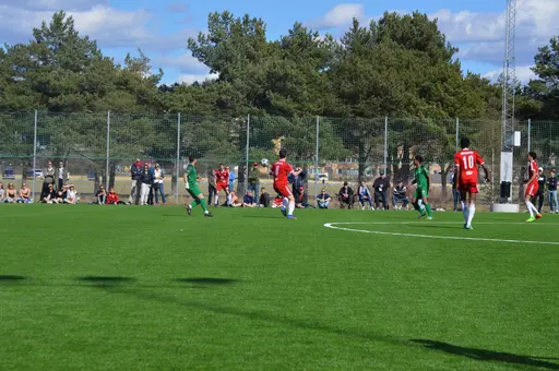 Härlig vinst med 6-3. Tre mål av Roni.