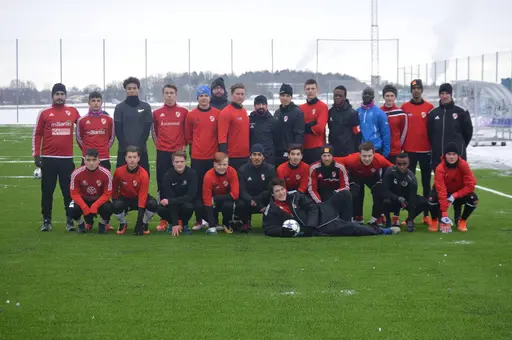 Matchen slutar 1-0 till Håbo FF Röd!