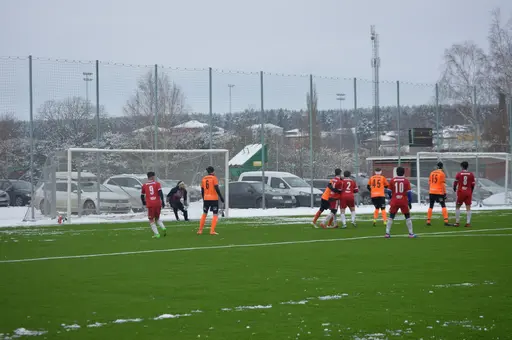 Förlust mot Kraftleden med 3-7. Och 2-4 mot Bålsta Sanering!