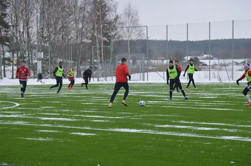 Matchen slutar 1-0 till Håbo FF Röd!