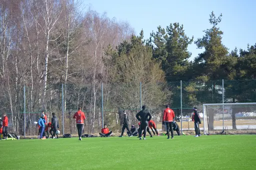 Två pass på Fredagen med lunch och relax på eftermiddagen på Håbo FFs mini läger 2018!