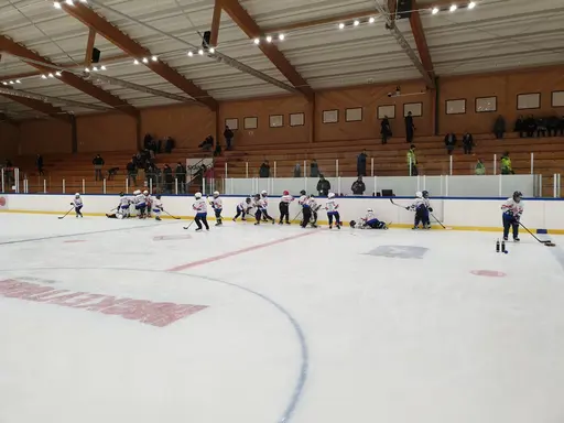 Det spelades på tre planer och efter matcherna tackade Team -13 Sunne, domarna och publiken för en grym afton