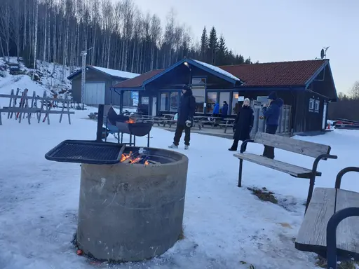 Backen var i grymt fint skick igår kväll när U10 hade off-ice