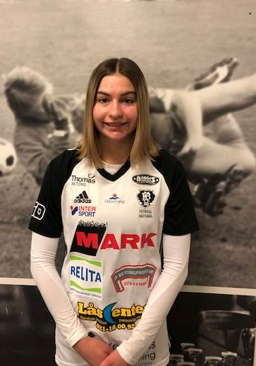 Elsa har skrivit ett kontrakt på 1+1 år med BK30.