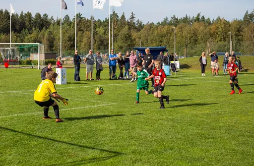 Soliga och glada miner på årets upplaga av Karbo Cup.  Foto: Krister Dahlstrand / RogerT