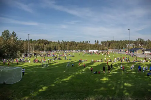 Soliga och glada miner på årets upplaga av Karbo Cup.  Foto: Krister Dahlstrand / RogerT
