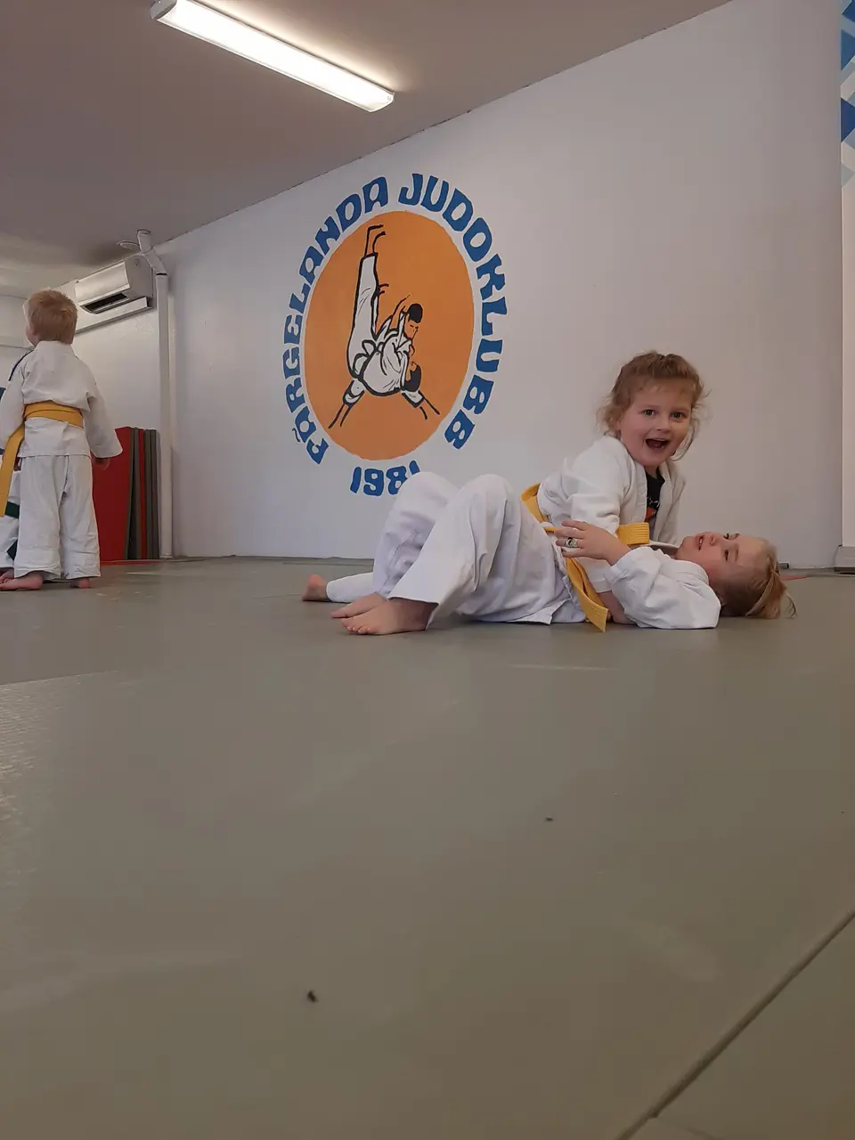 Girlpower på dagens träning med Klara och Isabella