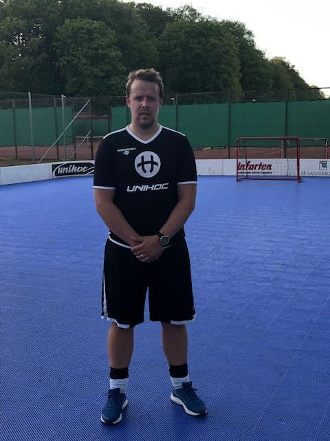 Stefan Zyszczak stannar kvar i Falcons, både som tränare och spelare!