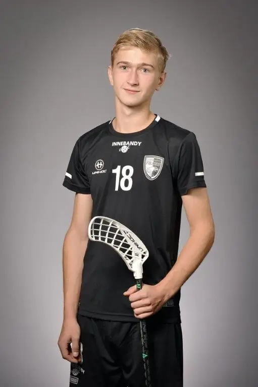 Filip Zellén skriver på för flera år Foto: Express-Bild