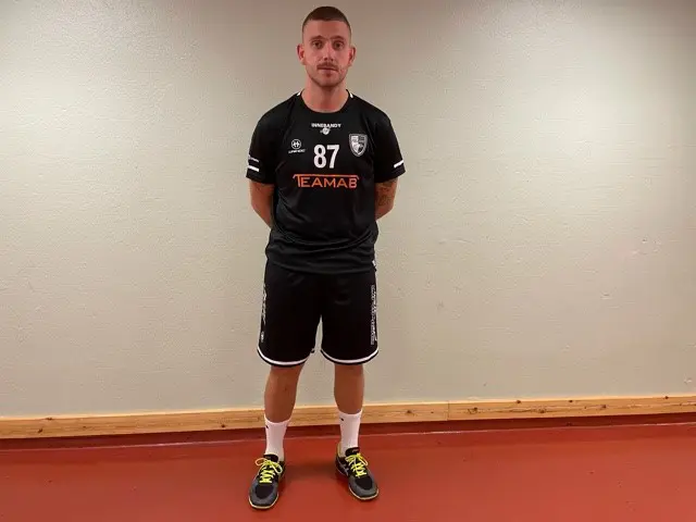 Eddie Olsson klar för division 1