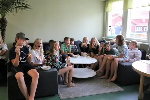 Träningsläger på Godby, Åland tillsammans med Bollnäs och Söderhamns simsällskap. 13-17/8-2018. Deltagare från HSS: Sebastian, Gustav, Alva, Linus, Linn, Lovisa, Karin och Oskar