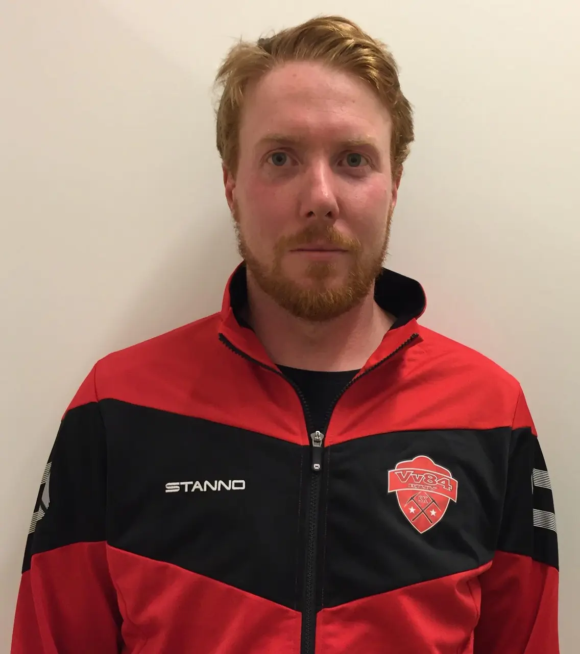 Daniel Ekenberg fortsätter ett år till i Vv.