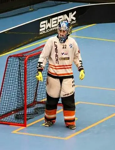 Philip Gustafsson i IFK Gnestas tröja.