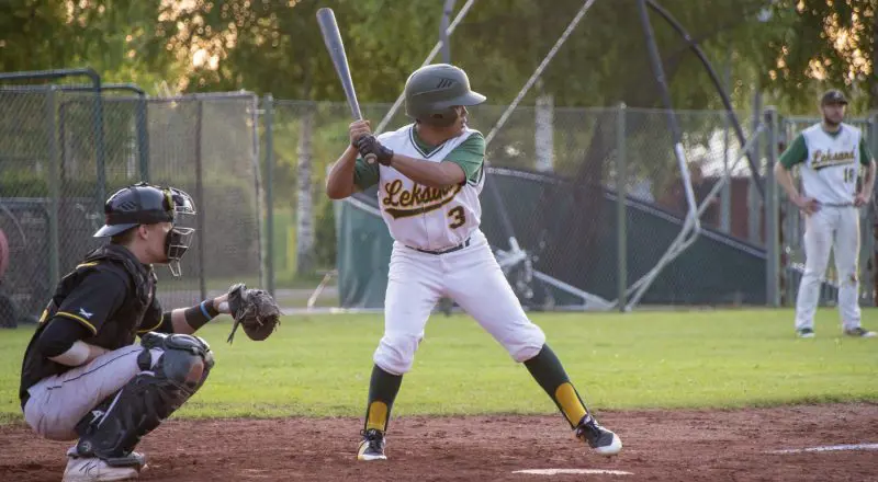 18:30 är det dags för juniorseriematch på Siljansvallens basebollplan