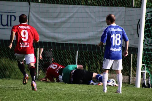 Matchen vanns av Södra VIng med 1-0. Mariedal fick 2 spelare utvisade.
