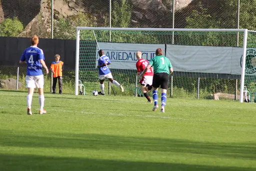 Matchen vanns av Södra VIng med 1-0. Mariedal fick 2 spelare utvisade.