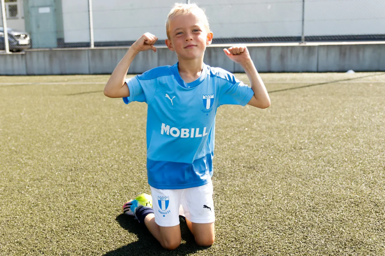 Bild från Fotboll för Allas sommarläger i samarbete med Malmö FF. Fotograf: Andréa Sjögren, Malmö FF