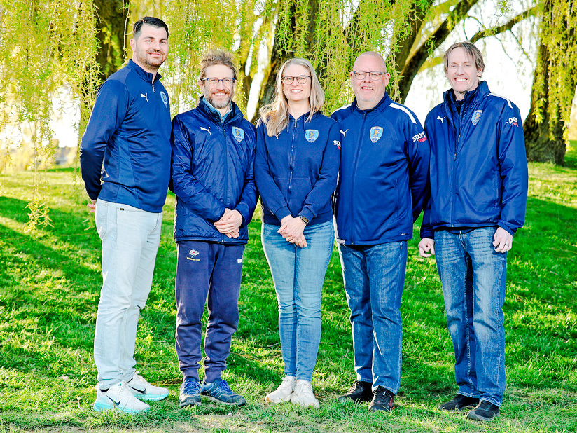 Från vänster: Blerim Miftari, Stuart Hicks, Maria Qvarfort, Roger Esbjörnsson, Richard Karlsson Saknas på bilden: Givi Kokaia och Malin Lindqvist