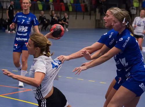 Mikaela Geberg fick pris som matchens lirare i GT Söder. Foto: Christian Bågeryd.