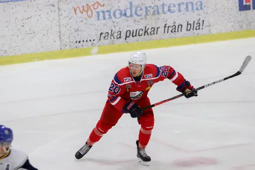 Avestas Gustav Jensen gör sin första seniorsäsong med Avesta BK. FOTO: Lena Hallström.