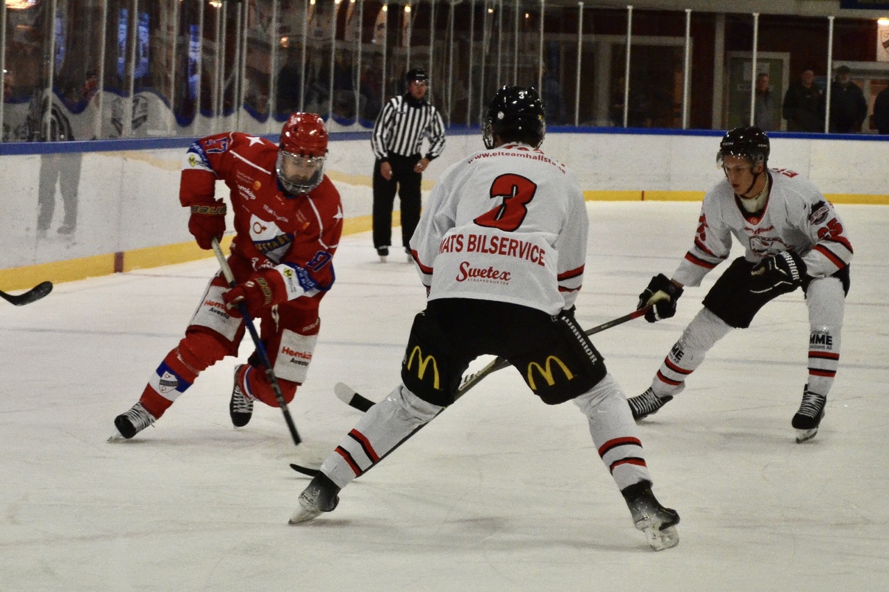 Lucas Cassel var en av Avestas bästa spelare mot Hallstahammar. Foto: Per Lindgren