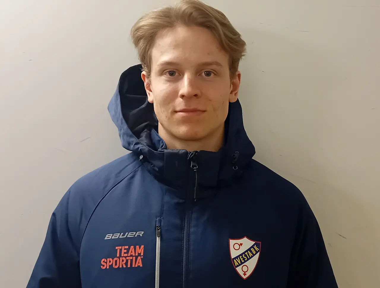 Backen Simon Nyhlén Persson tar inte ut något i förskott inför matchen mot Hallstahammar. Foto: Per Lindgren.