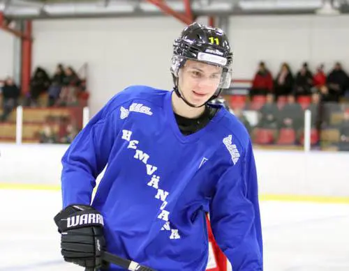 Hampus Mattsson vill föra upp Avesta BK till HockeyTvåan igen. ARKIVFOTO: Lena Hallström.