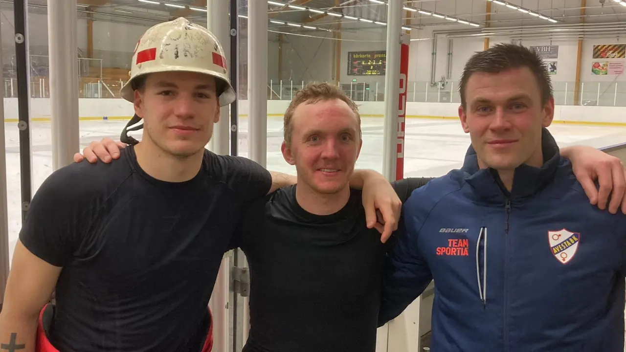 Tre glada målskyttar i Swetex Arena. Jakob Karlsson, Niclas Hero och Markus Persson. Foto: Nicklas Bergström