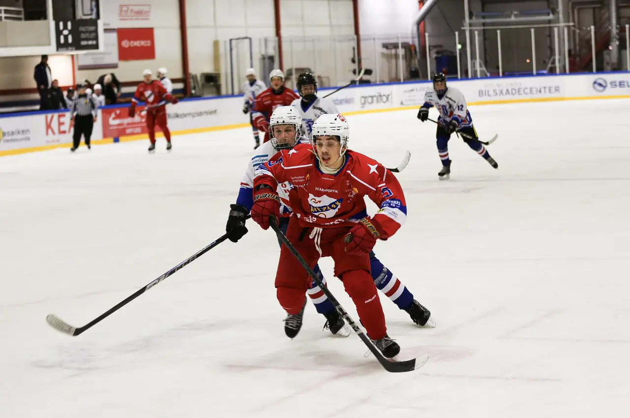 Forwarden Linus Vallin har växt in i A-laget. Foto: Mimmi Mattsson.