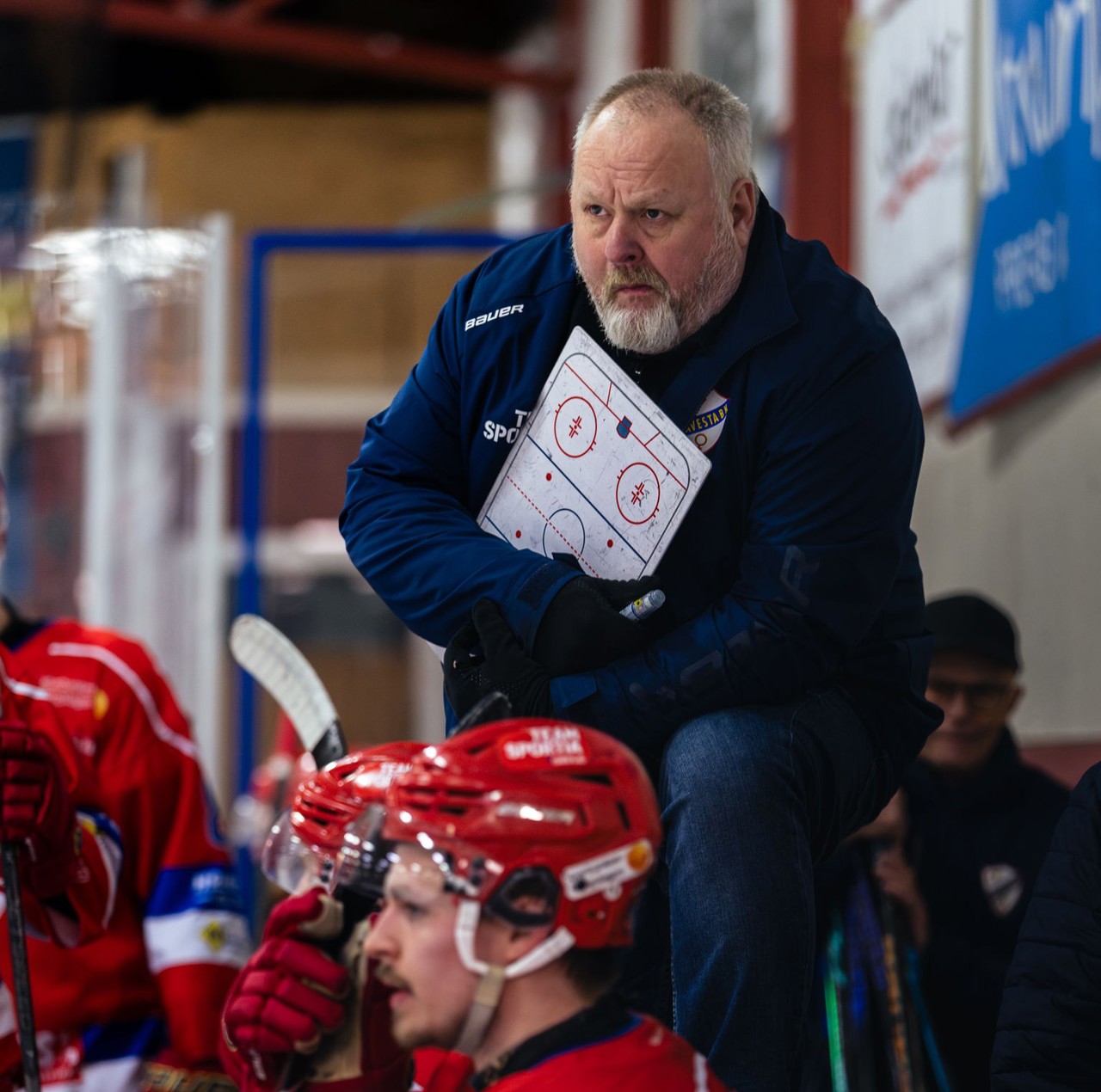 Conny Elfsberg tror på goda möjligheter i dagens match mot Valbo HC. Foto: Elias Berglund, Mikira AB