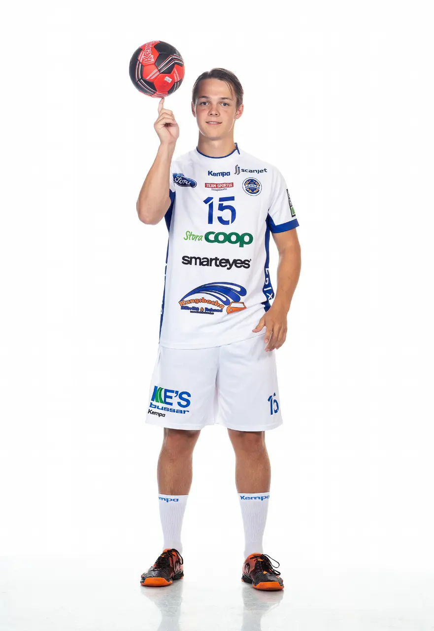 Tobias Svantesson är en av spelarna som skall låta släggan tala