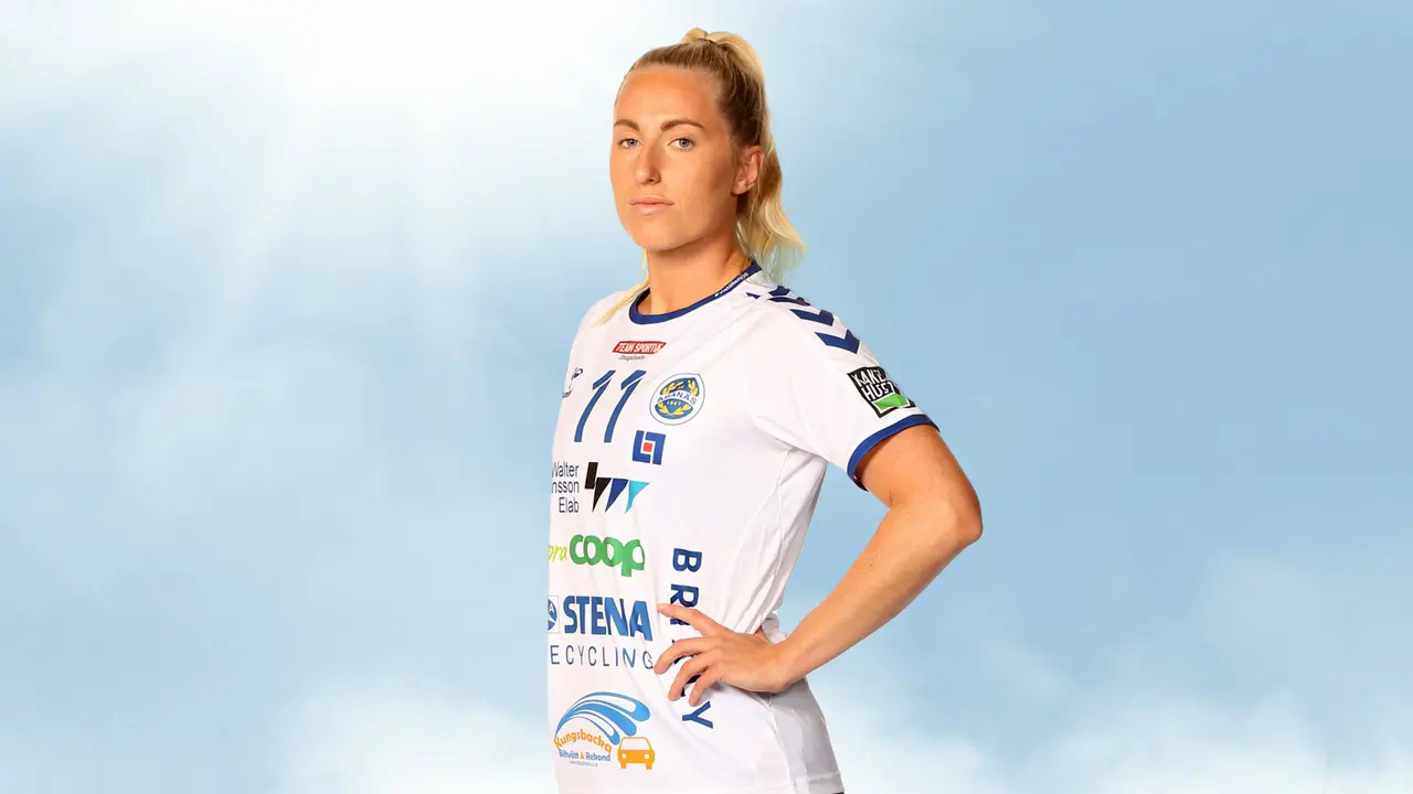 #11 Ellen Davis