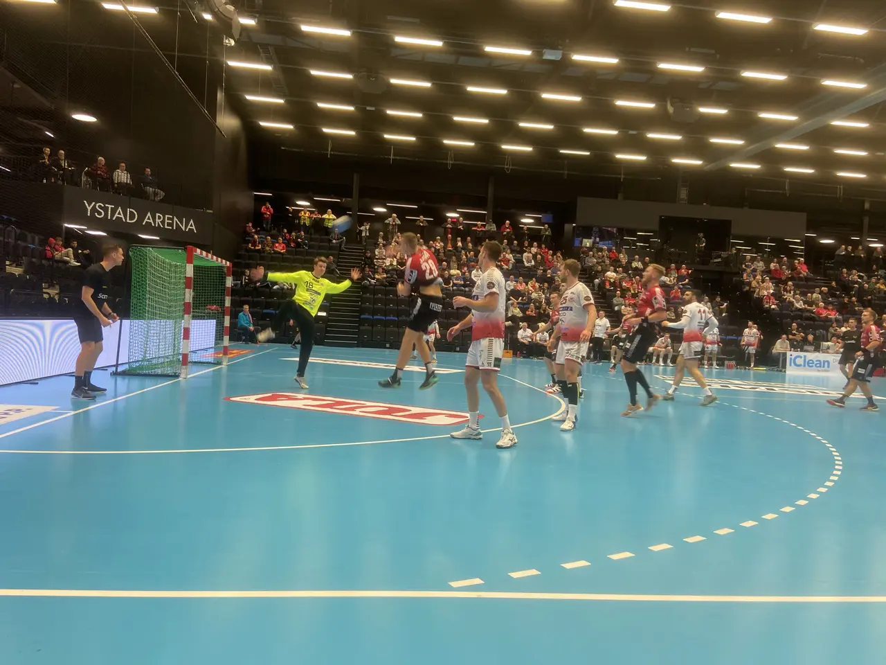 Axel i skottläge