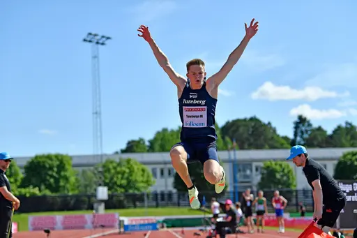 Ovanifrån/vänster: Yolanda Ngarambe, Hanna Hermansson, Hugo Olsson, Habtom Asgede, Clara Billing, Beate Pott och Emil Johansson. Foton: Deca.   
