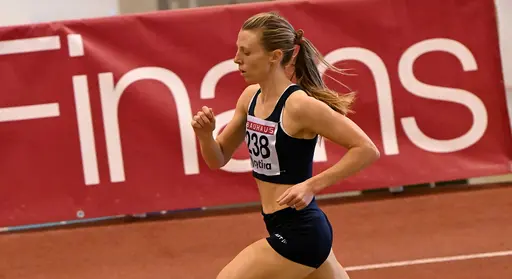Hanna, Bianca, Tränare Vlado och Emil x 2. Bilder från Deca Text & Bild