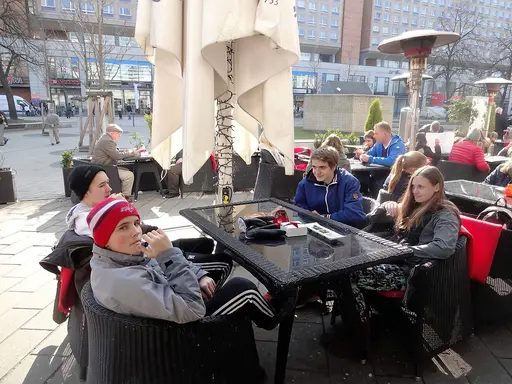 Ett äventyr för simmarna att delta i en stor utländsk tävling!