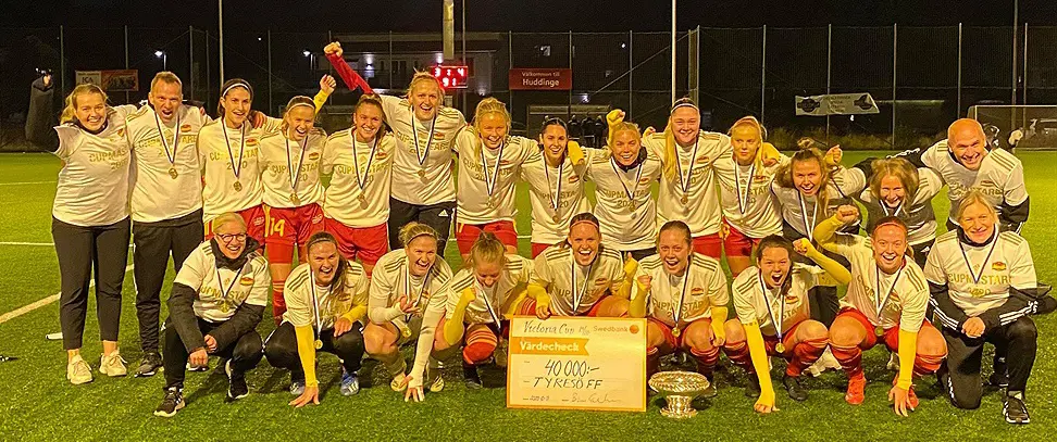 Damlaget vann Victoria Cup för tredje gången i rad