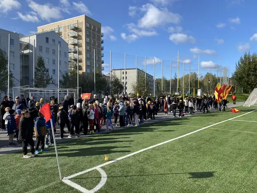 En solig men blåsig föreningsavslutning på Tyresövallen!