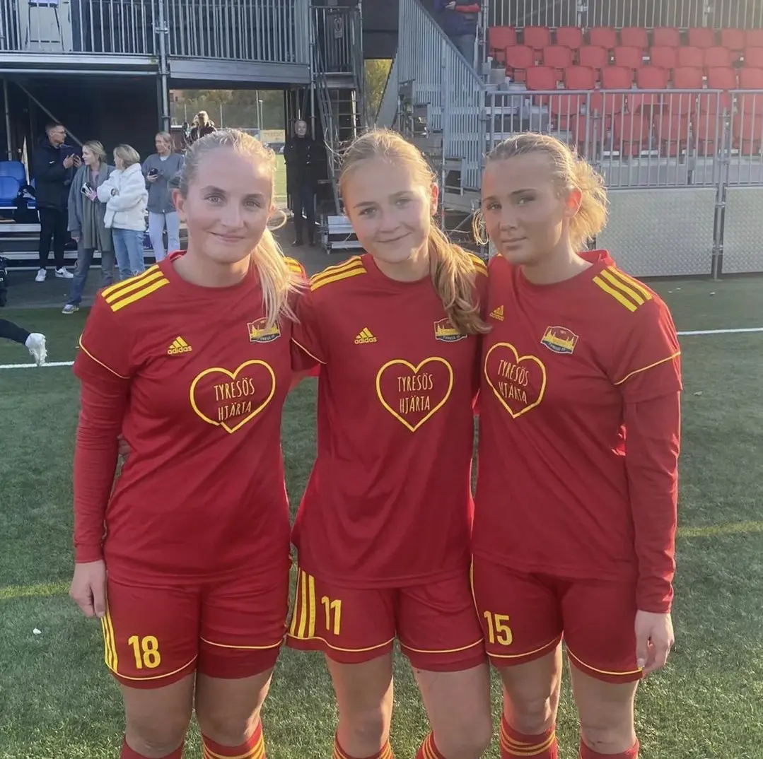 Ytterligare 3 duktiga egenfostrade spelare som gjorde inhopp i Damlaget mot Djurholm. Tindra Bodin, Tuva Swanberg och Tess Granqvist